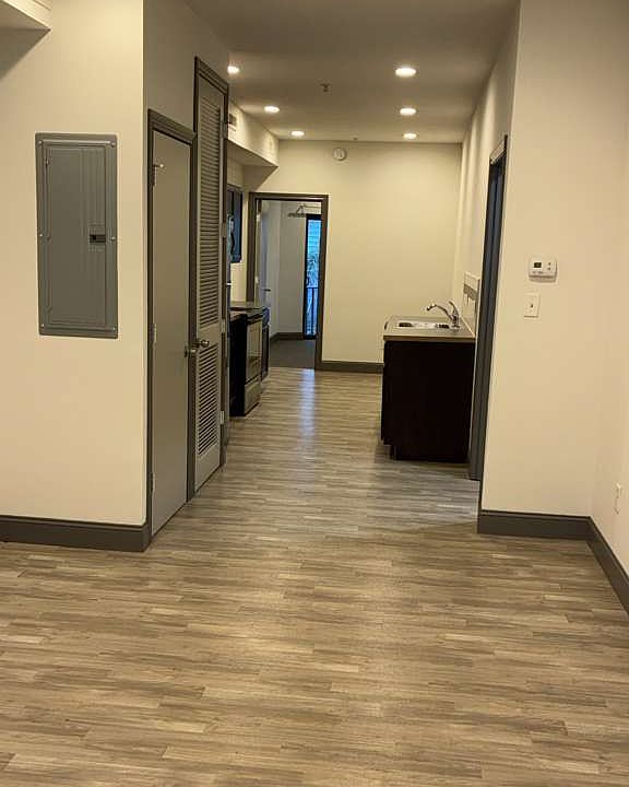 1st image of 812 N 15th St APT 1S