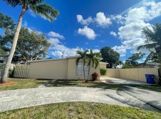 2330 NE 3rd Ave, Pompano Beach, FL 33060