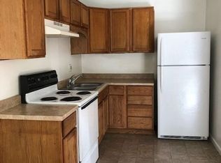 180 E J St #B, Oakdale, CA 95361