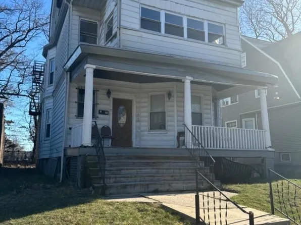 2 Hawthorne Pl, East Orange City, NJ 07018