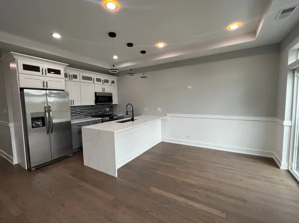 6444 S Evans Ave #2, Chicago, IL 60637