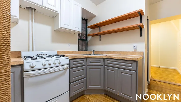 Rented by Nooklyn NYC LLC | media 32
