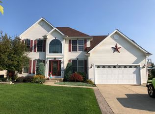 5 Chestnut Cor, Lancaster, NY 14086
