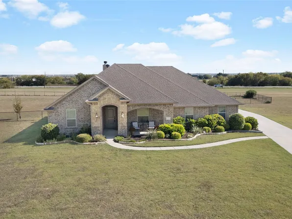 5501 Littlefield Dr, Justin, TX 76247