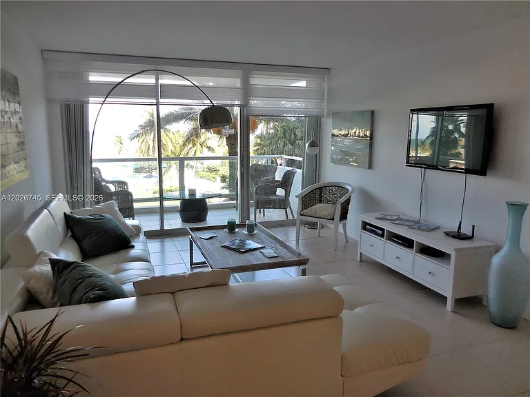 5151 Collins Ave #519 — Photo 45