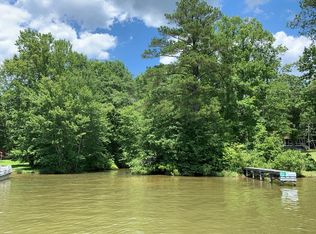 212 Reds Rd, Greenwood, SC 29649