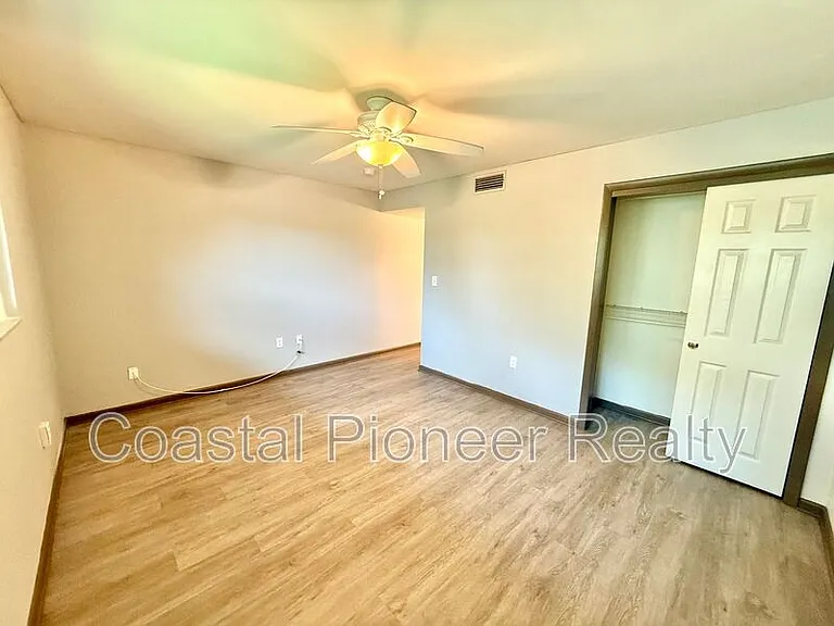 10775 Village Club Cir #203 — Photo 11