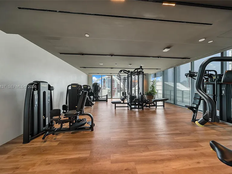 1400 Biscayne Blvd #3405 — Photo 32