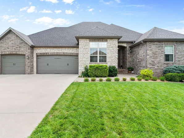 1196 N Elmhurst Road, Springfield, MO 65802