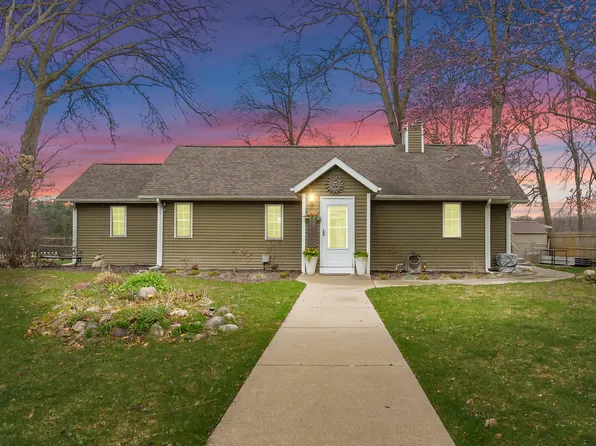 31784 Brandywine Rd, Gobles, MI 49055