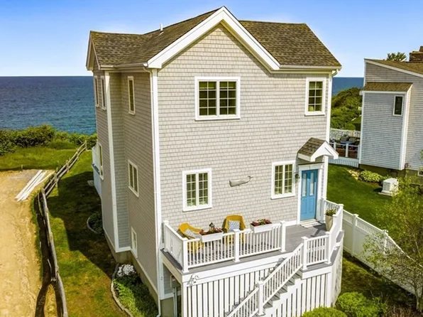 2 Bassin Ln, Scituate, MA 02066