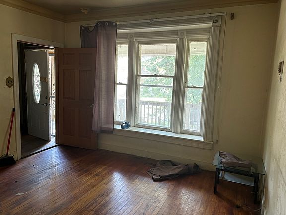 3rd image of 11536 S Normal Ave