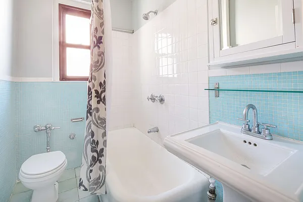 Sold by Compass | media 5