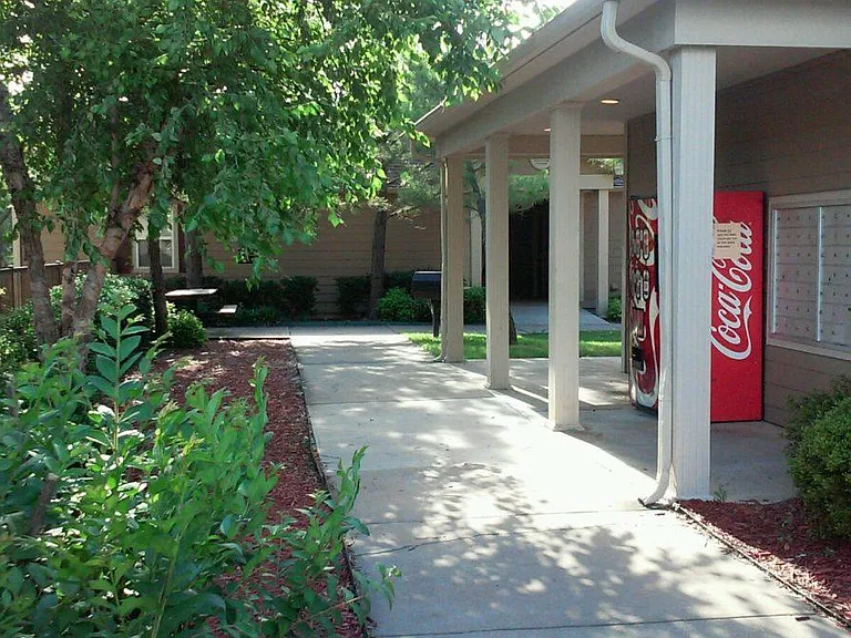 306 S Timberridge Dr — Photo 1