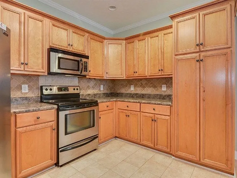 2513 Grier Cir — Photo 15