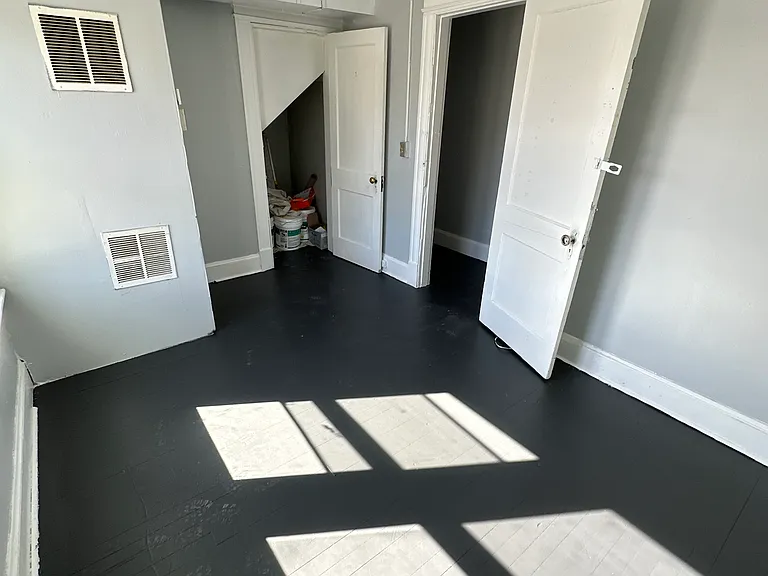 112 Shelley St #5A — Photo 9