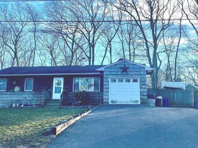 14 Overlook Drive, Mastic, NY, 11950