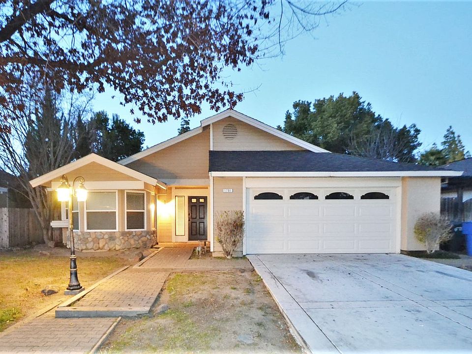1st image of 1701 Pebblewood Dr