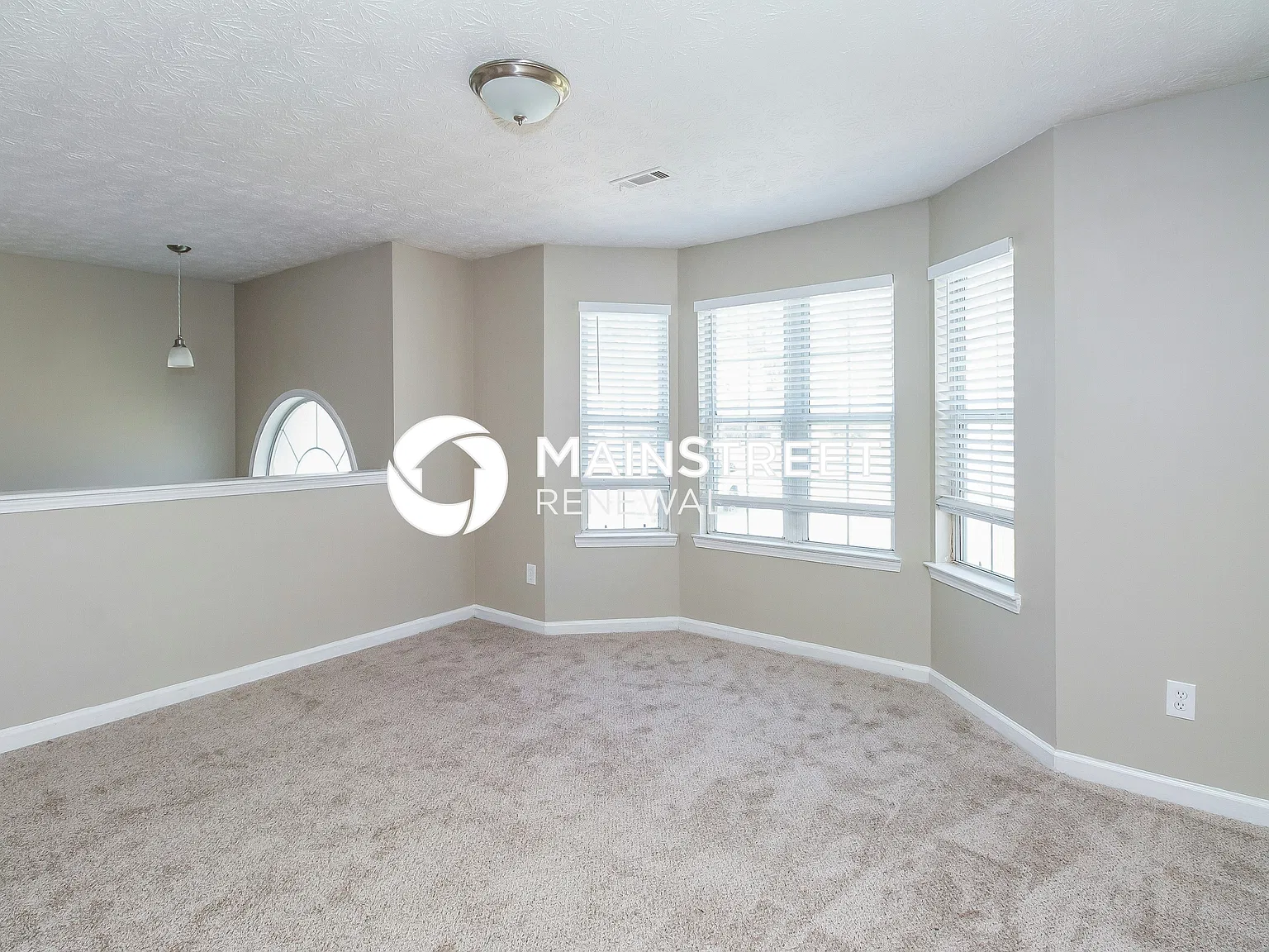 5768 Pecan Grove — Photo 4