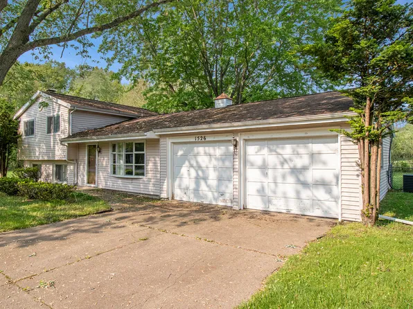 1526 Tam O Shanter Ln, Niles, MI 49120