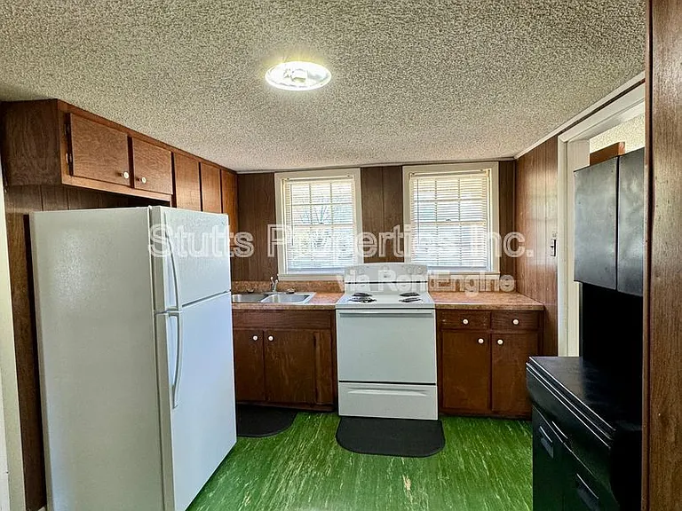 316 S Chestnut St #B — Photo 3