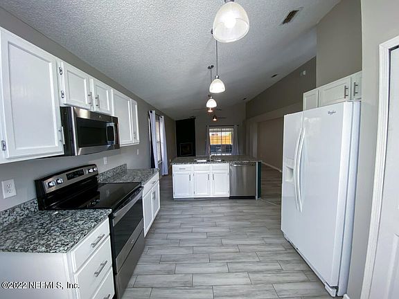 5th image of 2860 SUTTON ESTATES Circle N