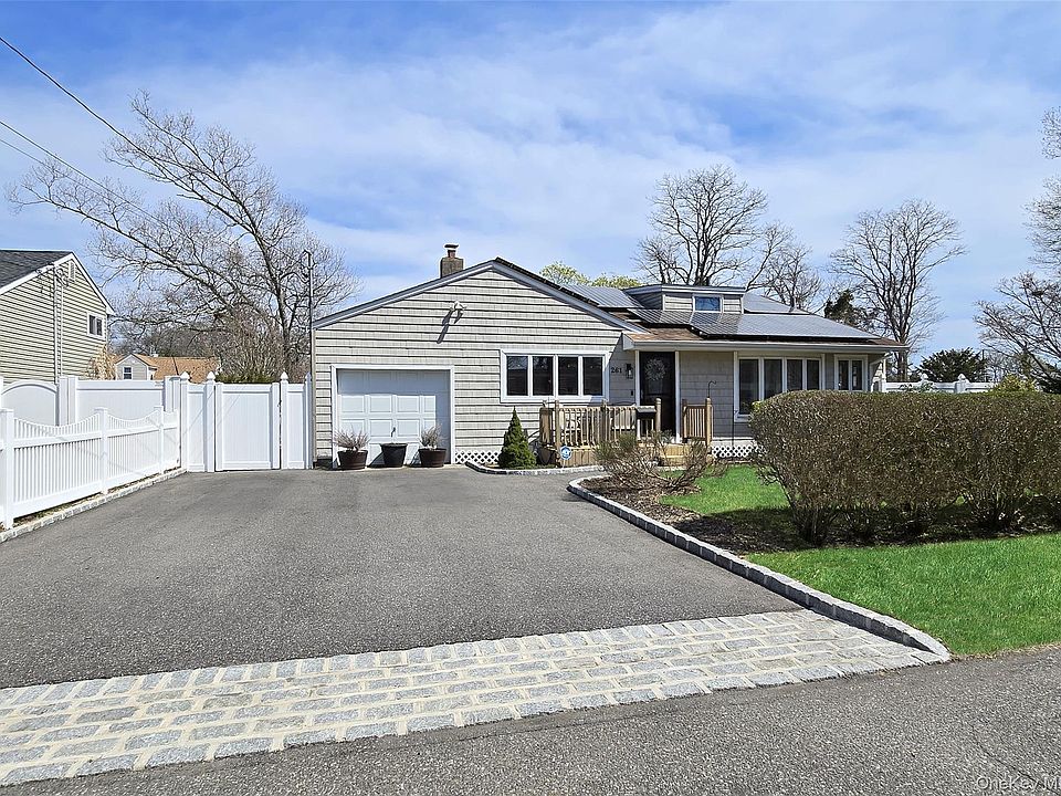 1st image of 261 Phyllis Drive