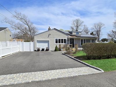 261 Phyllis Drive, Patchogue, NY, 11772