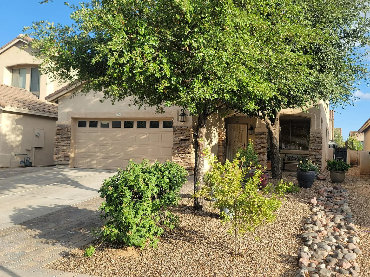 4 bed, 2300 sqft, $2,550 — Photo 1