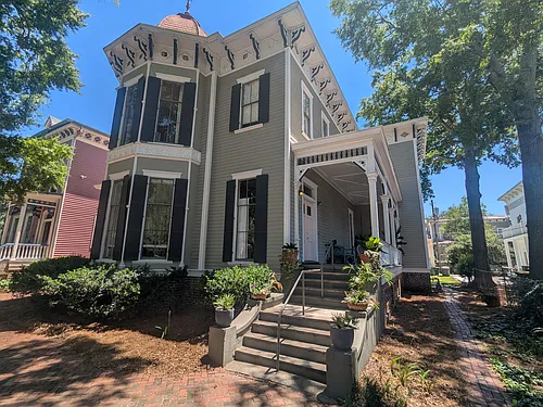 215 W Gwinnett St #2 Photo 1