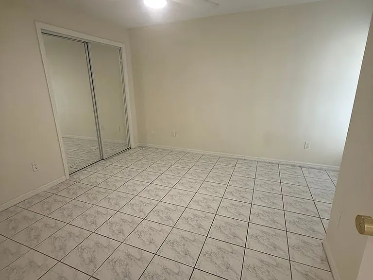 8102 S Ibiza Ct — Photo 17