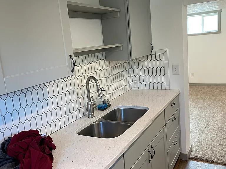201 S Country Club Dr #BASEMENT — Photo 5