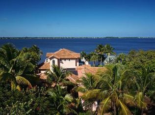 931 SE Riverside Dr, Stuart, FL 34994