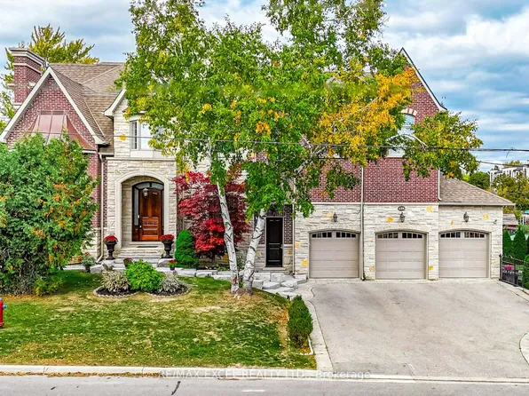 134 Spruce Ave, Richmond Hill, ON L4C 6W1