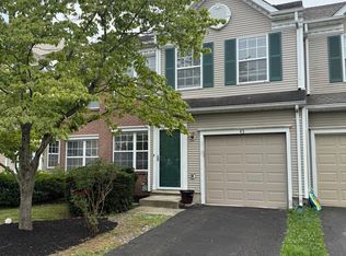 43 Honey Locust Ln, Newtown, PA 18940