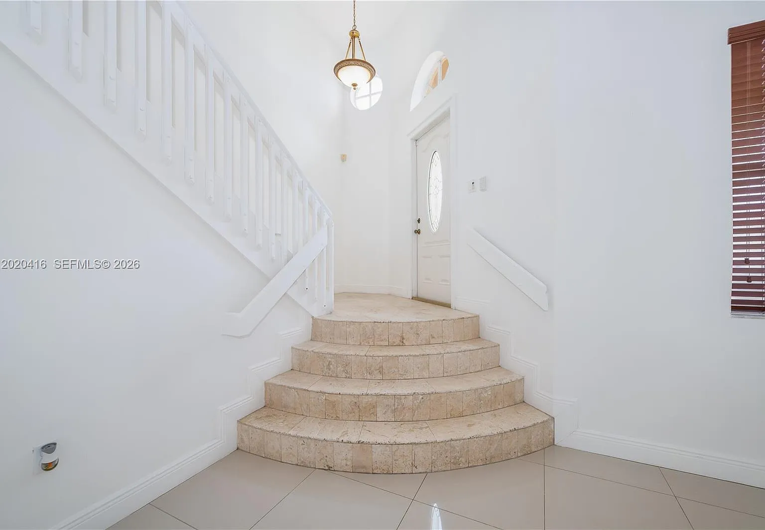 3 bed, 2.5 bath, $3,900 — Photo 2