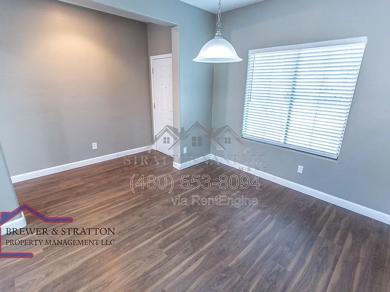5816 W Gwen St — Photo 8