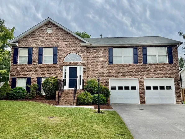 107 Orchid Ct, Winchester, VA 22602