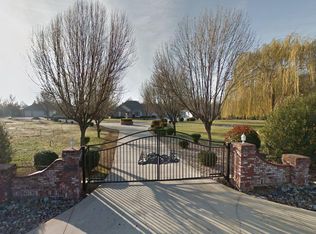 7435 Danish Ln, Redding, CA 96002