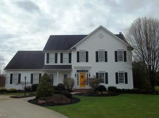 1620 Hunting Hollow Dr, Hudson, OH 44236