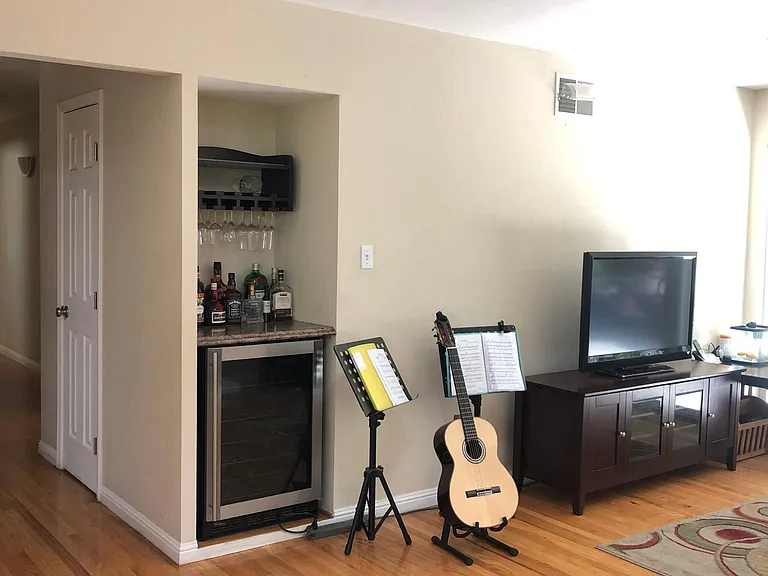 958 Durlane Ct — Photo 3