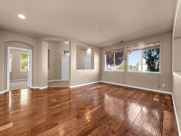 5th image of 887 Jill Marie Ln