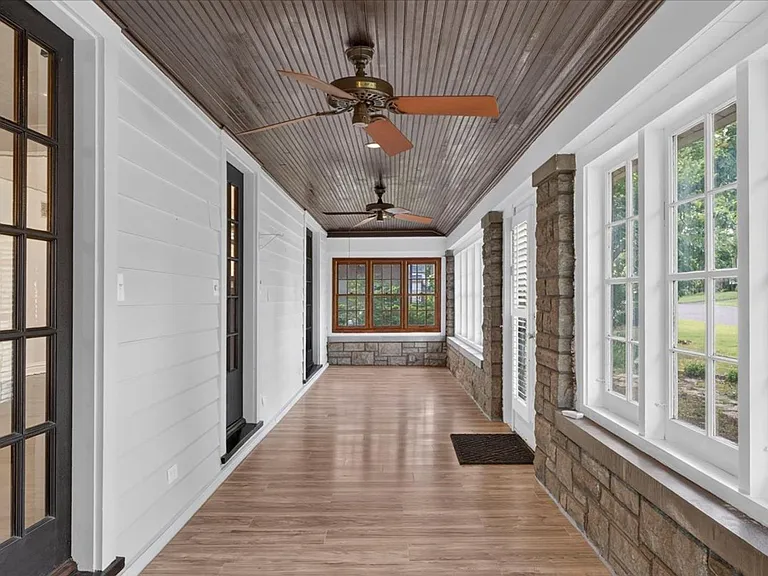 7325 Sutherland Ave — Photo 24