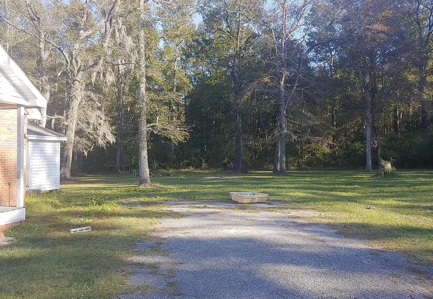3 bed, 1.5 bath, 1600 sqft, $1,700 — Photo 3