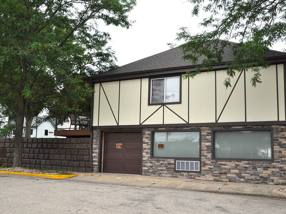 1st image of 1020 Liegel Ave