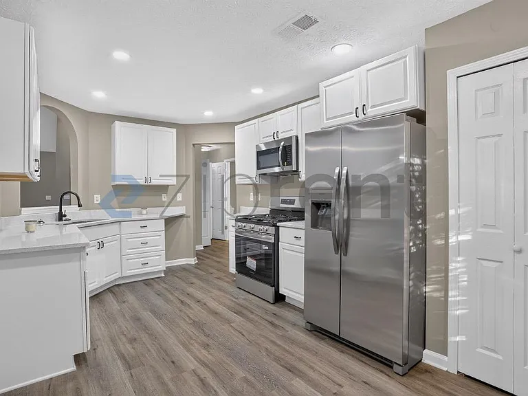 4972 Lake Park Cir — Photo 13