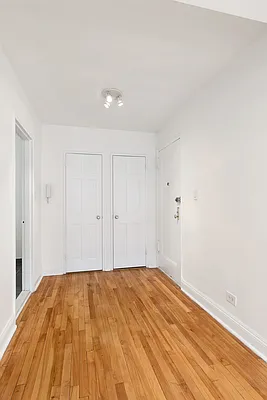Rented by Modern Spaces | media 10