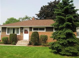513 Westview Rd, Bedford, OH 44146
