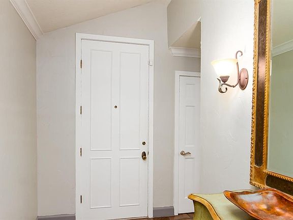 4th image of 4365 Thomas Ln