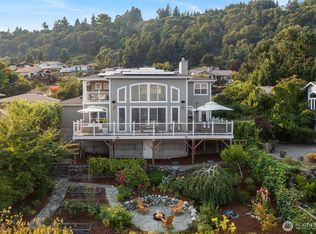 25764 Gold Beach Drive SW, Vashon, WA 98070